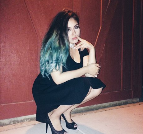 Esmeralda Quintero topless onlyfans