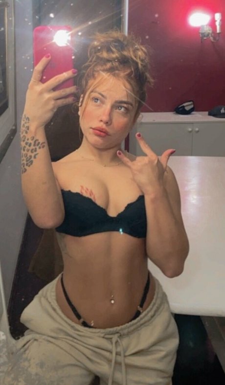 Karoline Felix leaks onlyfans
