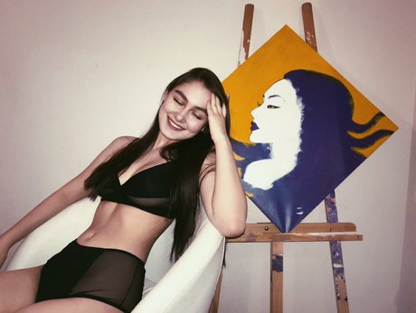 Diana Elias onlyfans model photo