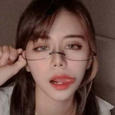 HyunIris onlyfans nude pictures