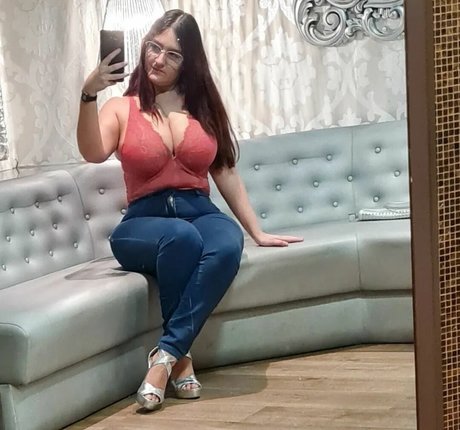 Ann Cygnus nude onlyfans leaks