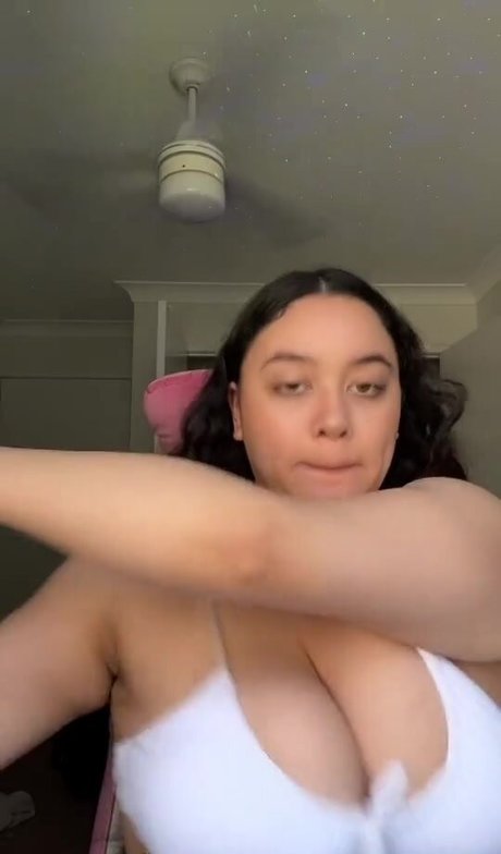 Carragh Mahuika porn onlyfans