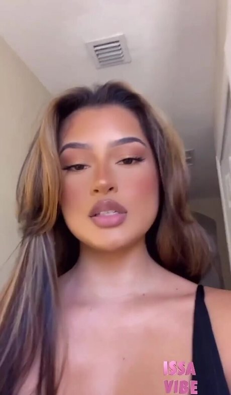 Lucero Crystal onlyfans topless