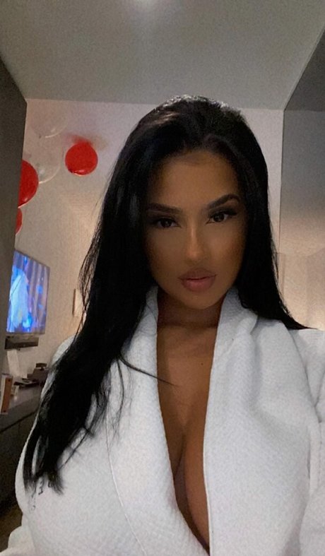 Lucero Crystal onlyfans archives