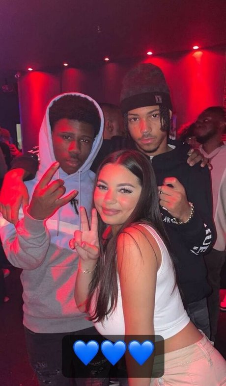 Tegan Hall onlyfans nude leaks