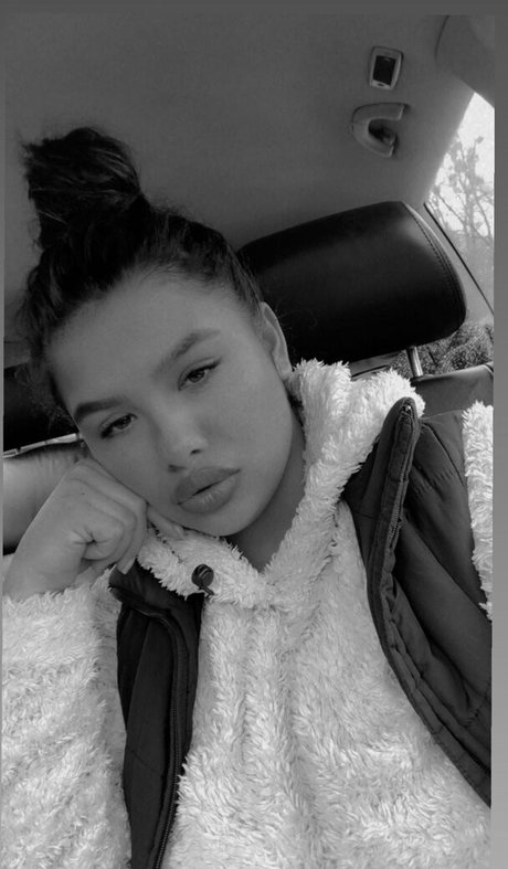 Melannia only fans naked