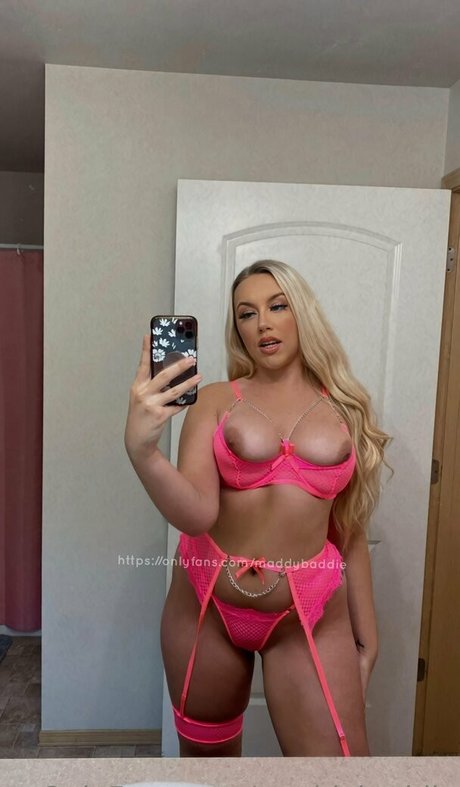 maddybaddie onlyfans ass