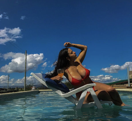 Antonela Tomatis leaks only fans