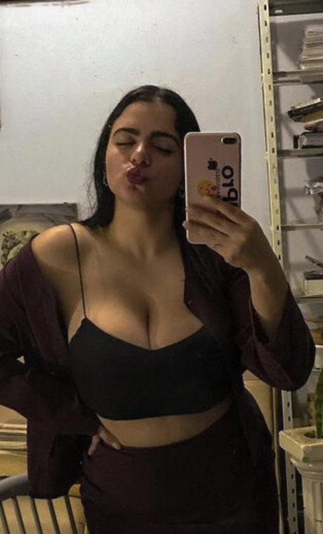 Antonela Tomatis onlyfans leaks sex