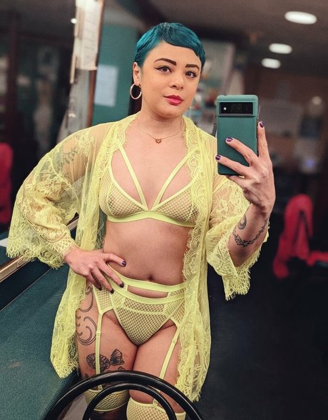 Evelyn Vinyl onlyfans porn