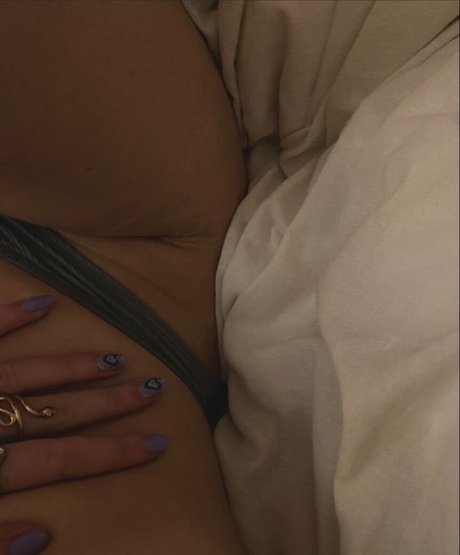 malazala onlyfans photos