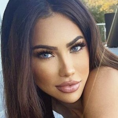 Miss Erika Gray naked onlyfans leak