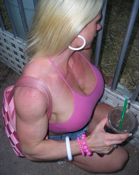 Melissa Dettwiller naked onlyfans