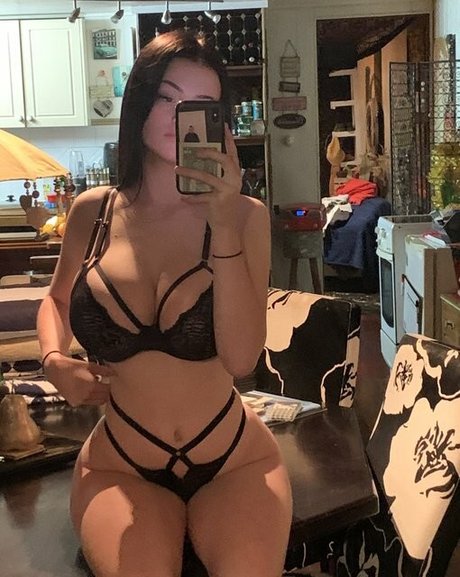 Grace Laura onlyfans model