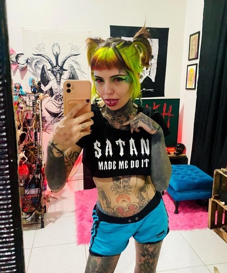 Mari Zombie only fans naked