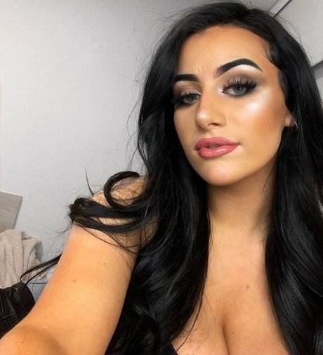 Ciara Lennon onlyfans porn leak