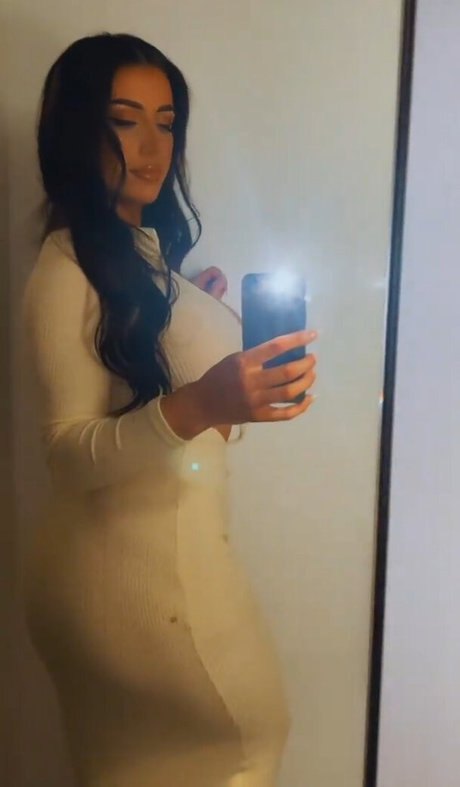 Ciara Lennon onlyfans explicit content