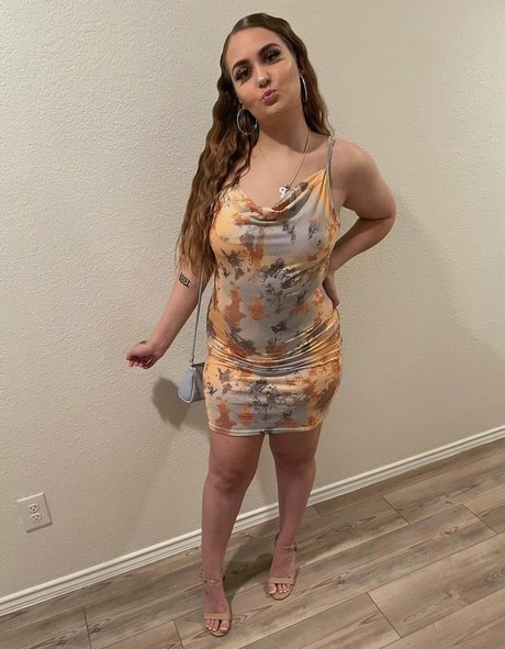 Peach Bae onlyfans leaked