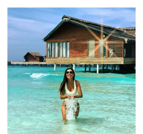 Roberta Carbonari Muzy onlyfans lean