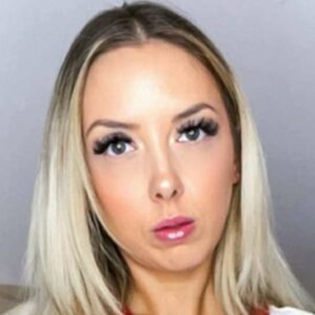 Laura Allie leak onlyfans