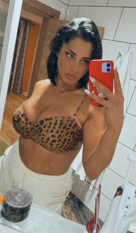 Daqnagold onlyfans boobs