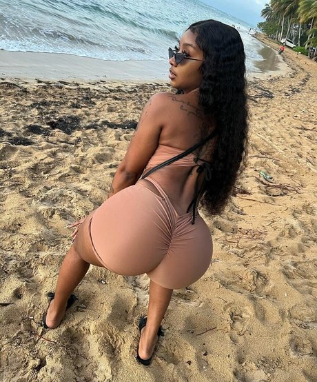 cathiimedialuna naked on onlyfans