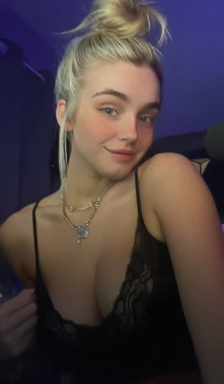 HayMartinn naked onlyfans pics