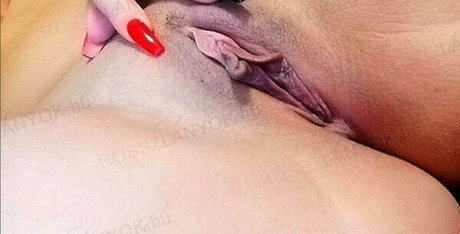 vivi2416 onlyfans leak nudes