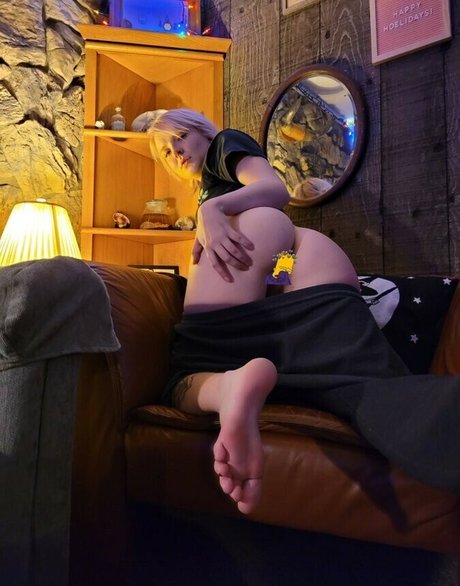 sweetfaebelle onlyfans nude leak