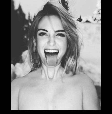 Wanderlust887 onlyfans leaked free