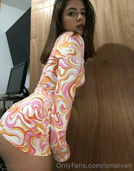 Lenaivan is on onlyfans