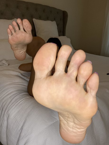 Laprettyfeet4 onlyfans leaked pictures