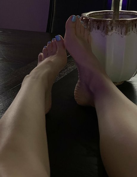 WaifuFeetMilk leaked onlyfans pics