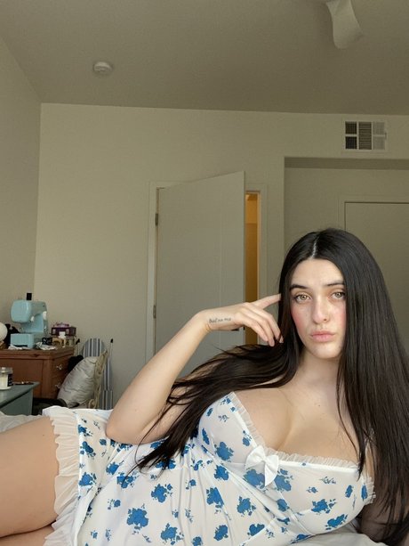 Angelique Gunn onlyfans posts