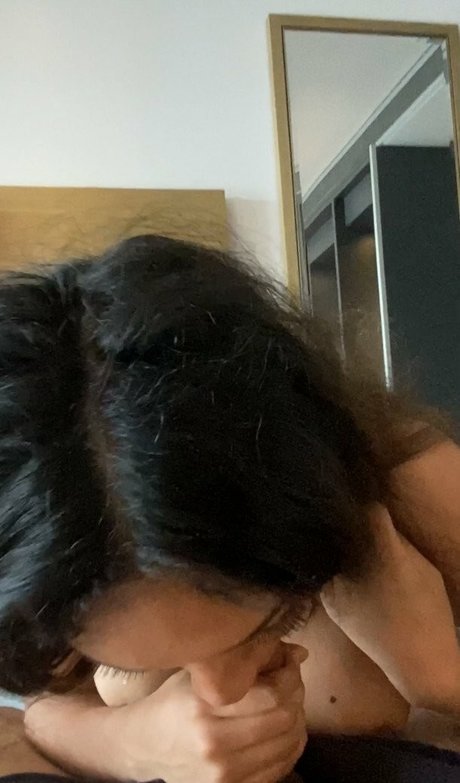 peachyneesh_ free onlyfans