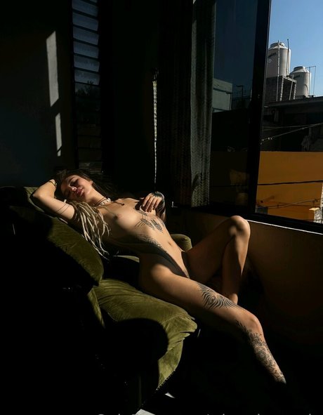 Poppie onlyfans nide