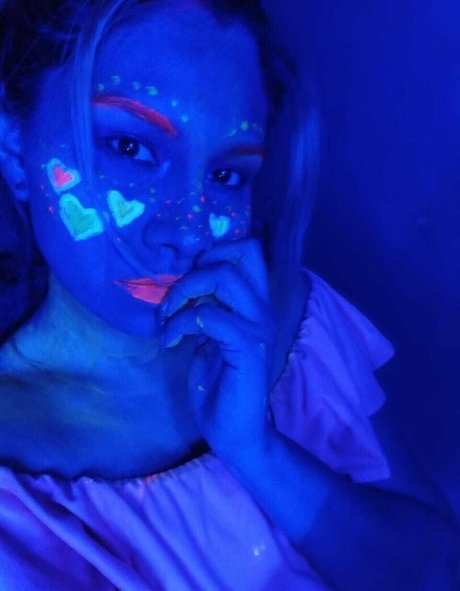 Lizbeth Martinez onlyfans strip tease