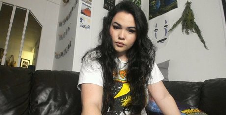 Dragunball onlyfans model