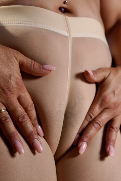 Desyra Noir naked onlyfans leaked