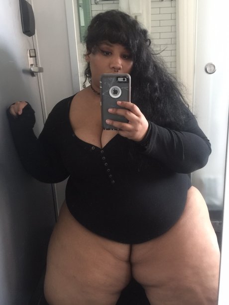 Thiccflix onlyfans model