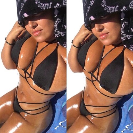 Yiovanna20 naked only fans