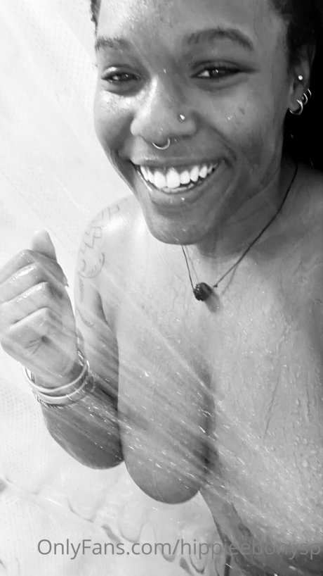 HippieEbony nudes onlyfans