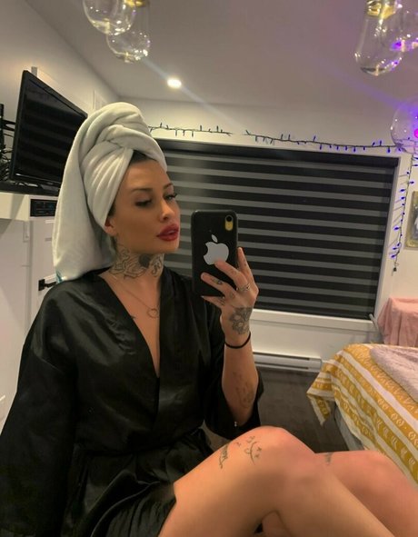 Elodie Baillargeon Roy leaked onlyfans photos