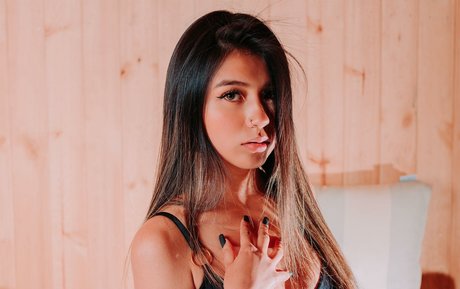 ashley jones9 onlyfans leak ass