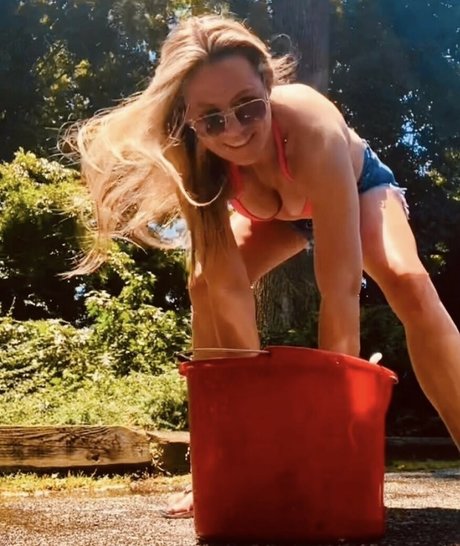 Michk107 onlyfans model images