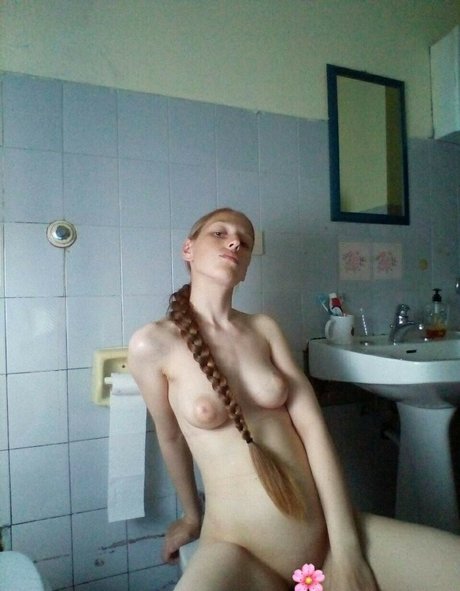 Gresia Lella onlyfans model photo