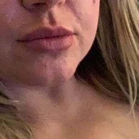 English Busty Rosie onlyfans sextape