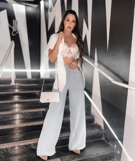 Sabrina Raissa only fans nude