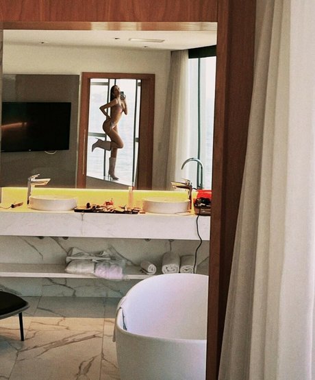 Anna Cangussu onlyfans pictures