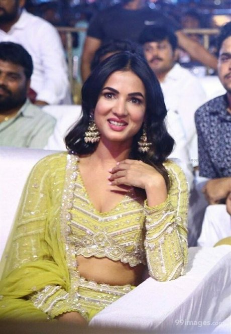 Sonal Chauhan onlyfans nsfw